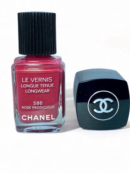 Chanel Le Vernis- Longue Tenue- Longwear- 586